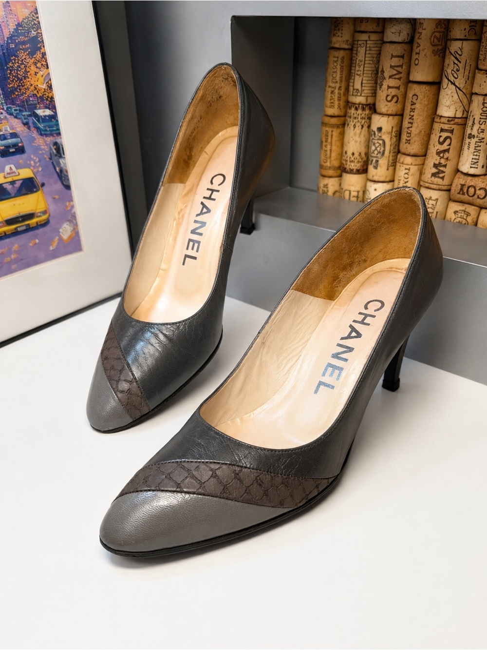 Vintage Y2K CHANEL Leather Patchwork Pumps | Size 7 (Fits like 6)